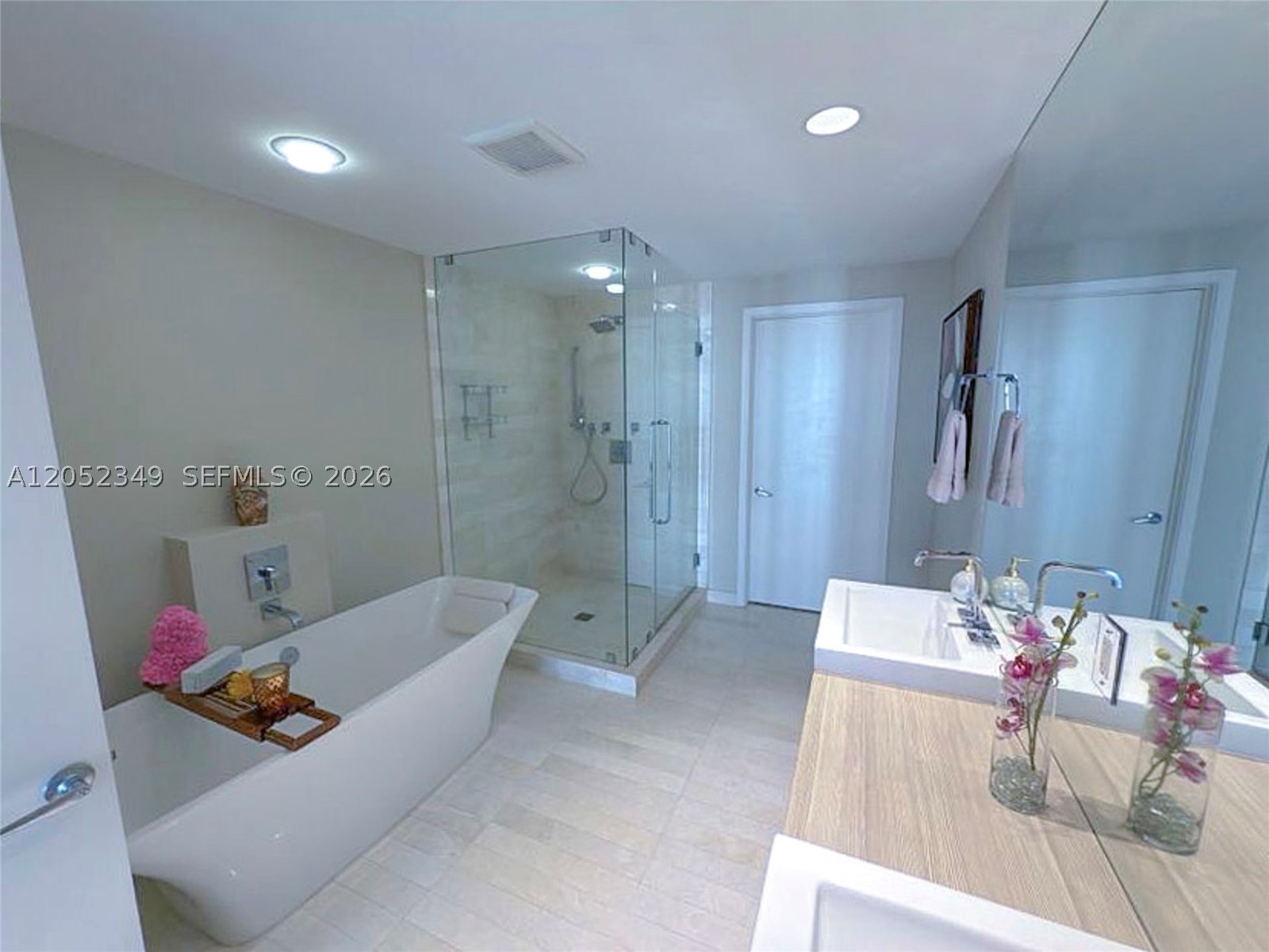 MARINA PALMS RESIDENCES S - Residential Lease
