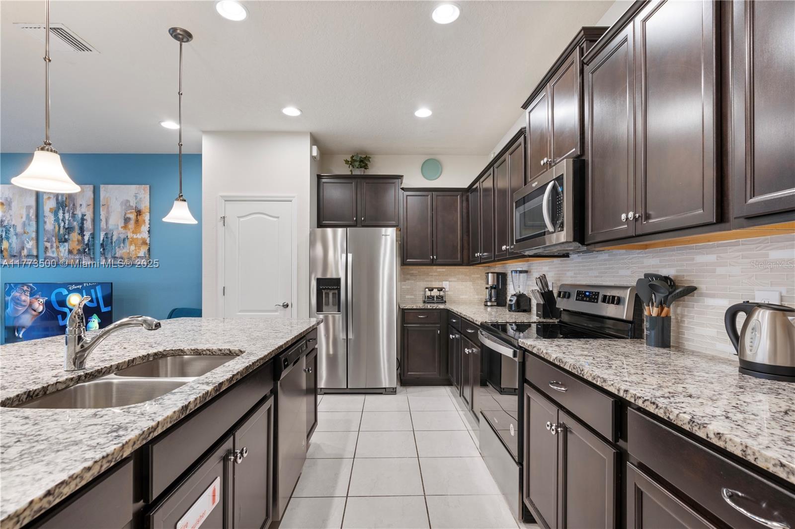 Windsor at Westside - Residential