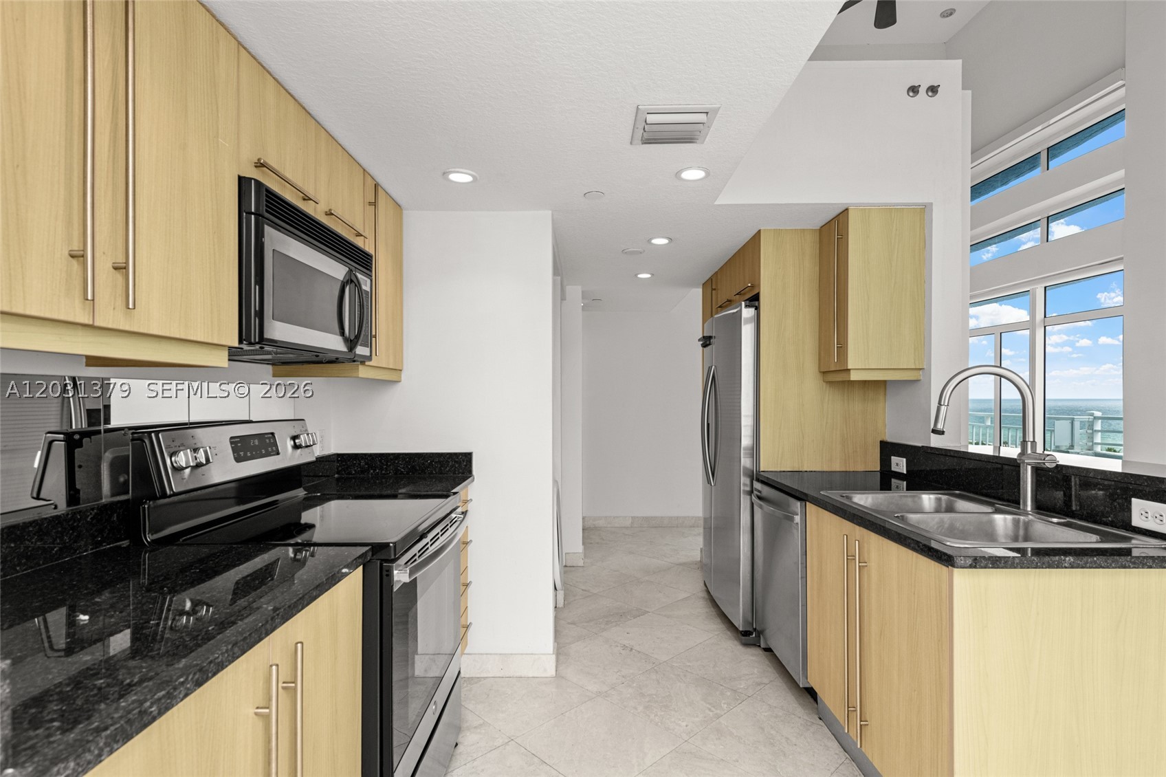 OCEANBLUE CONDO OF MIAMI - Residential