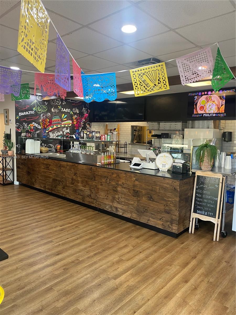 Traditional Mexican restaurant for sale, featuring exquisite cuisine and a wide variety of authentic dishes.
The business is fully equipped and located on a high-traffic street, ensuring excellent visibility and a steady flow of customers Ideal opportunity for investors or restaurateurs looking to continue operating a successful and well-established concept, please do not disturb employees and owner only by  appointment