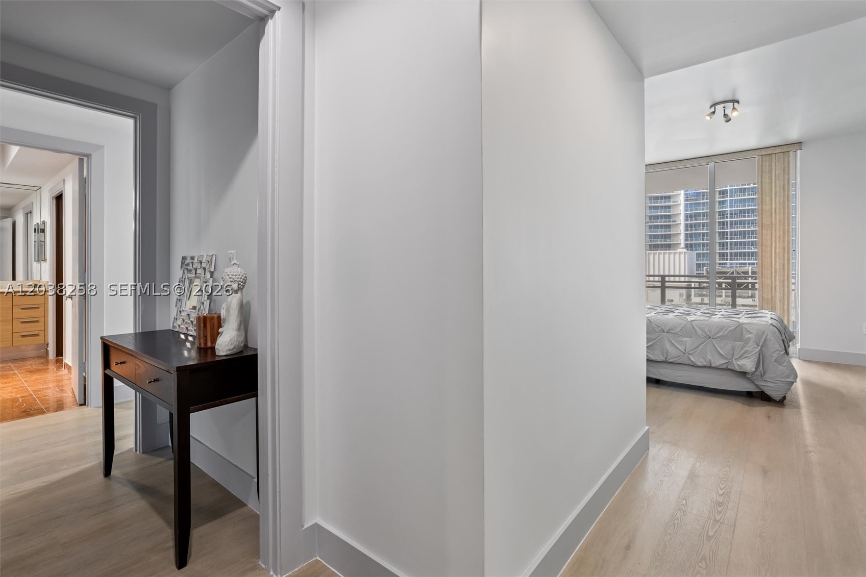 DIPLOMAT OCEANFRONT RESID - Residential