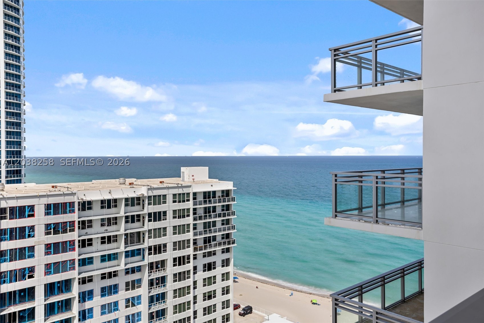 DIPLOMAT OCEANFRONT RESID - Residential