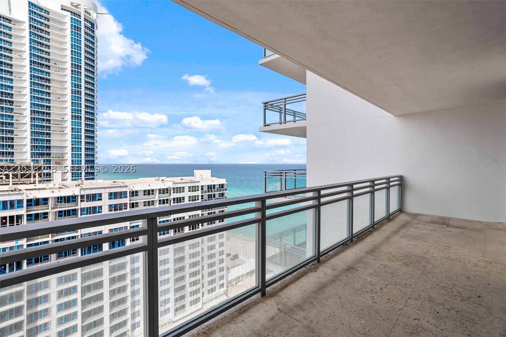 DIPLOMAT OCEANFRONT RESID - Residential