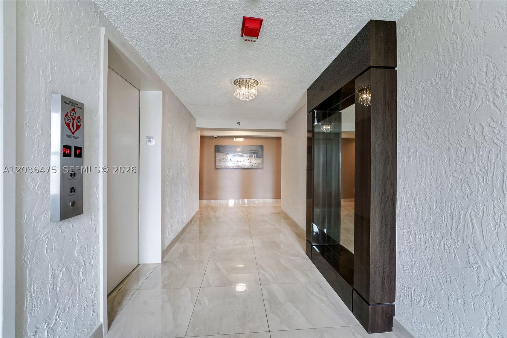 LE MONTCALM CONDO - Residential