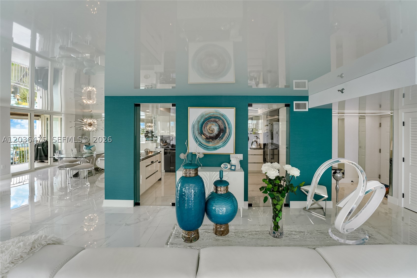 LE MONTCALM CONDO - Residential