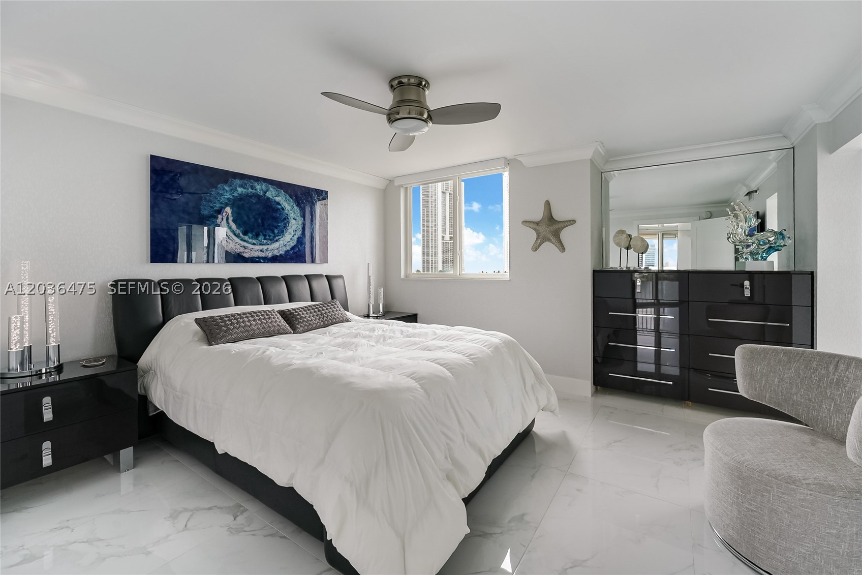 LE MONTCALM CONDO - Residential