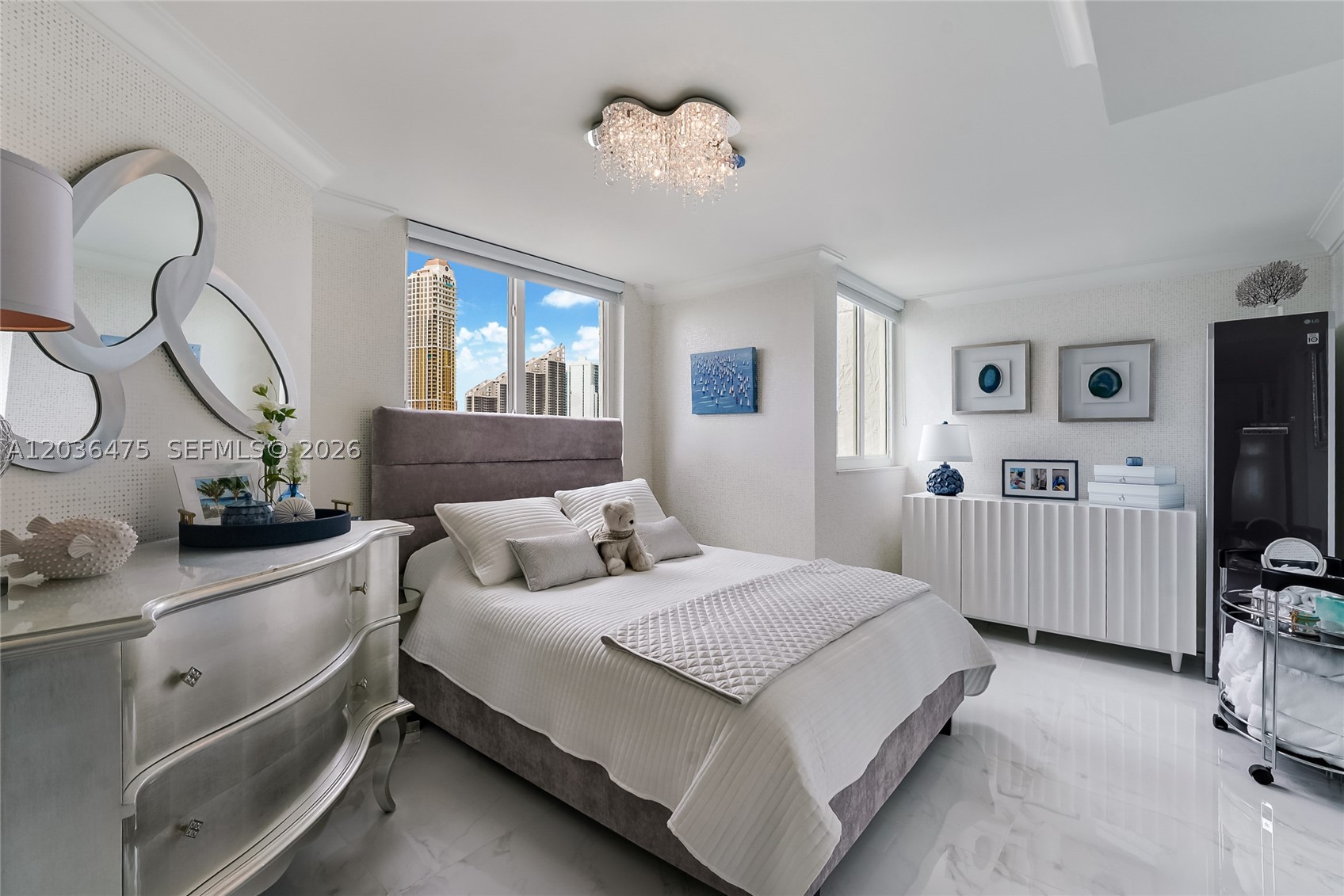 LE MONTCALM CONDO - Residential