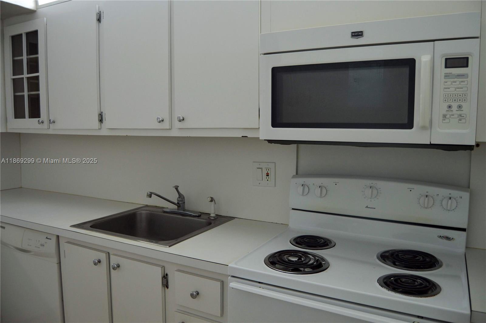 FOXCROFT APTS INC CONDO - Residential