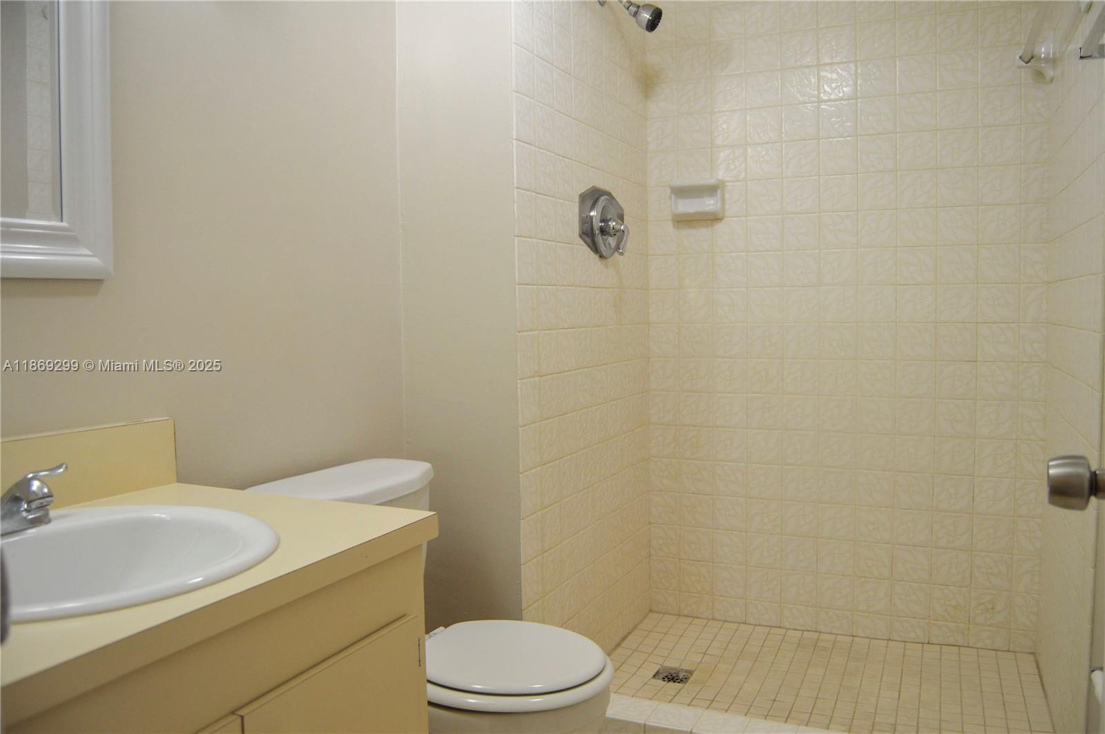FOXCROFT APTS INC CONDO - Residential