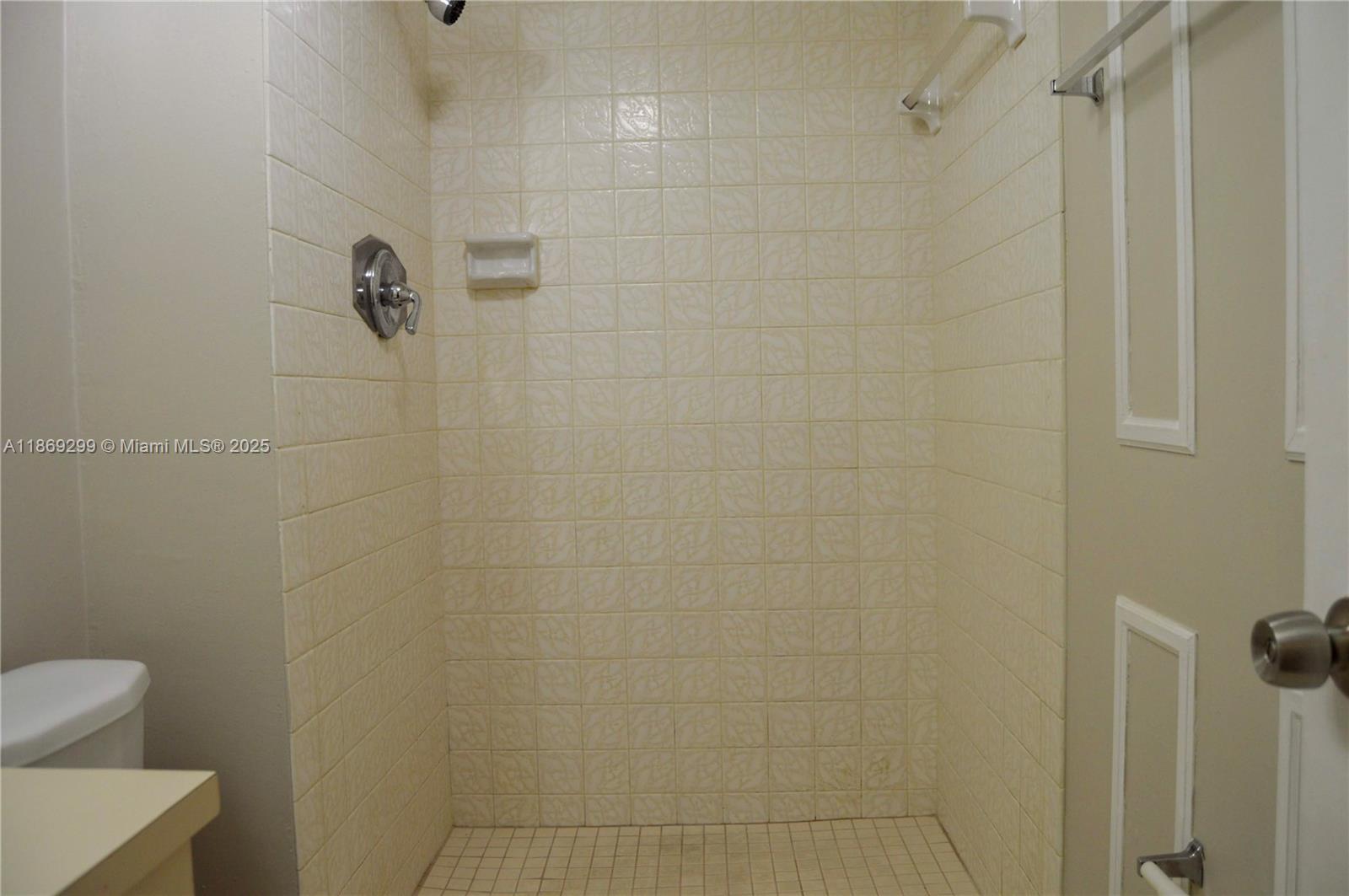 FOXCROFT APTS INC CONDO - Residential