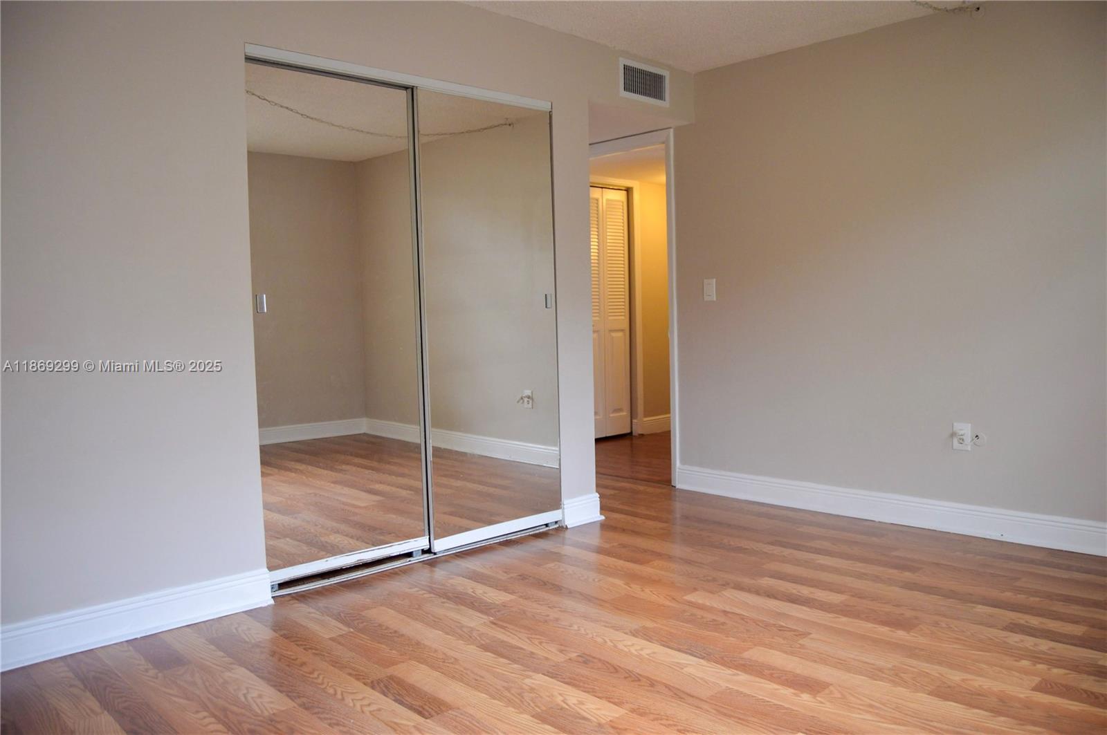 FOXCROFT APTS INC CONDO - Residential