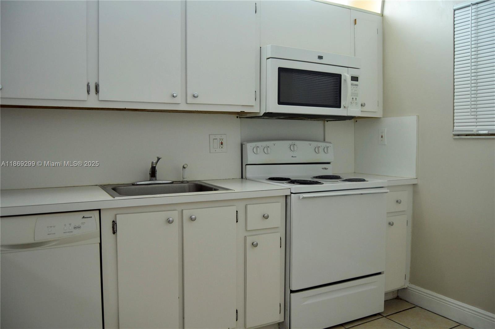 FOXCROFT APTS INC CONDO - Residential