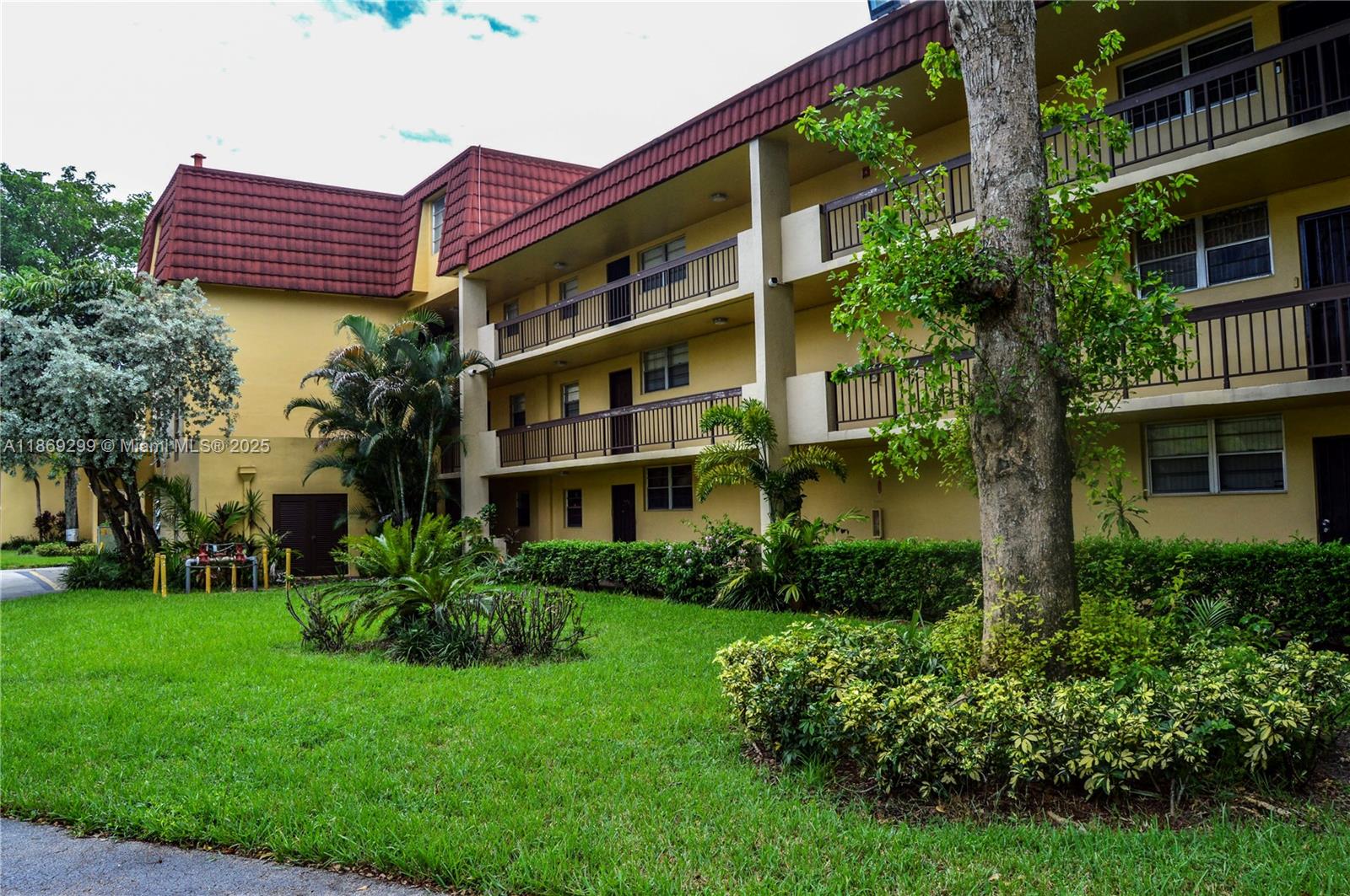 Welcome to this lovely 2nd-floor condo featuring 2 bedrooms, 2 bathrooms and over 1,015 sqft of living space. This charming unit offers a living room/dining combination area, perfect for enjoying quiet evenings or hosting guests. The kitchen is thoughtfully designed with ample cabinet space. Both bedrooms are generously sized, providing comfort and privacy, with the primary bedroom boasting an en-suite bathroom. Located in a desirable community with easy access to local amenities and major highways, this condo is a perfect blend of convenience and comfort.