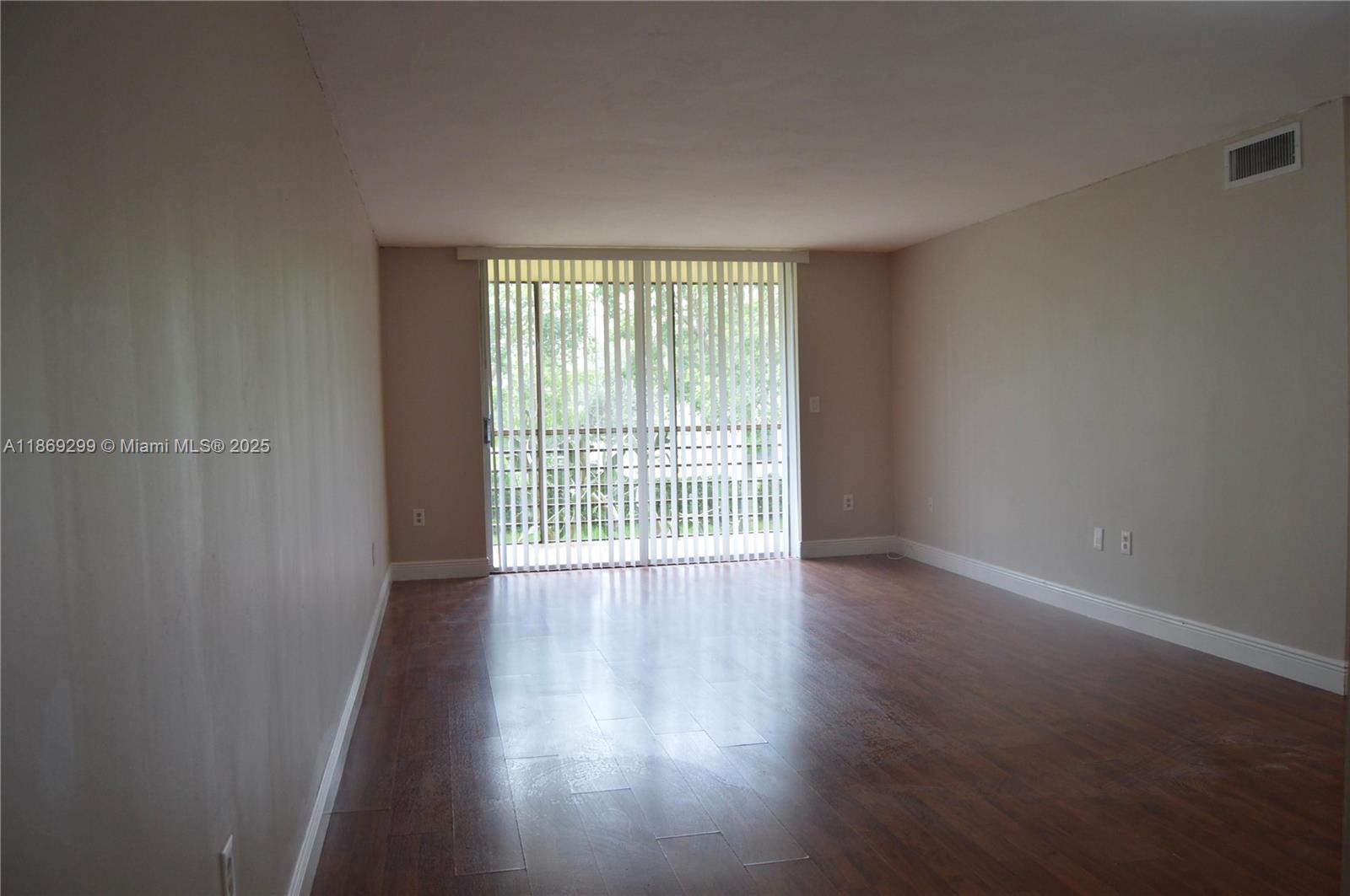 FOXCROFT APTS INC CONDO - Residential