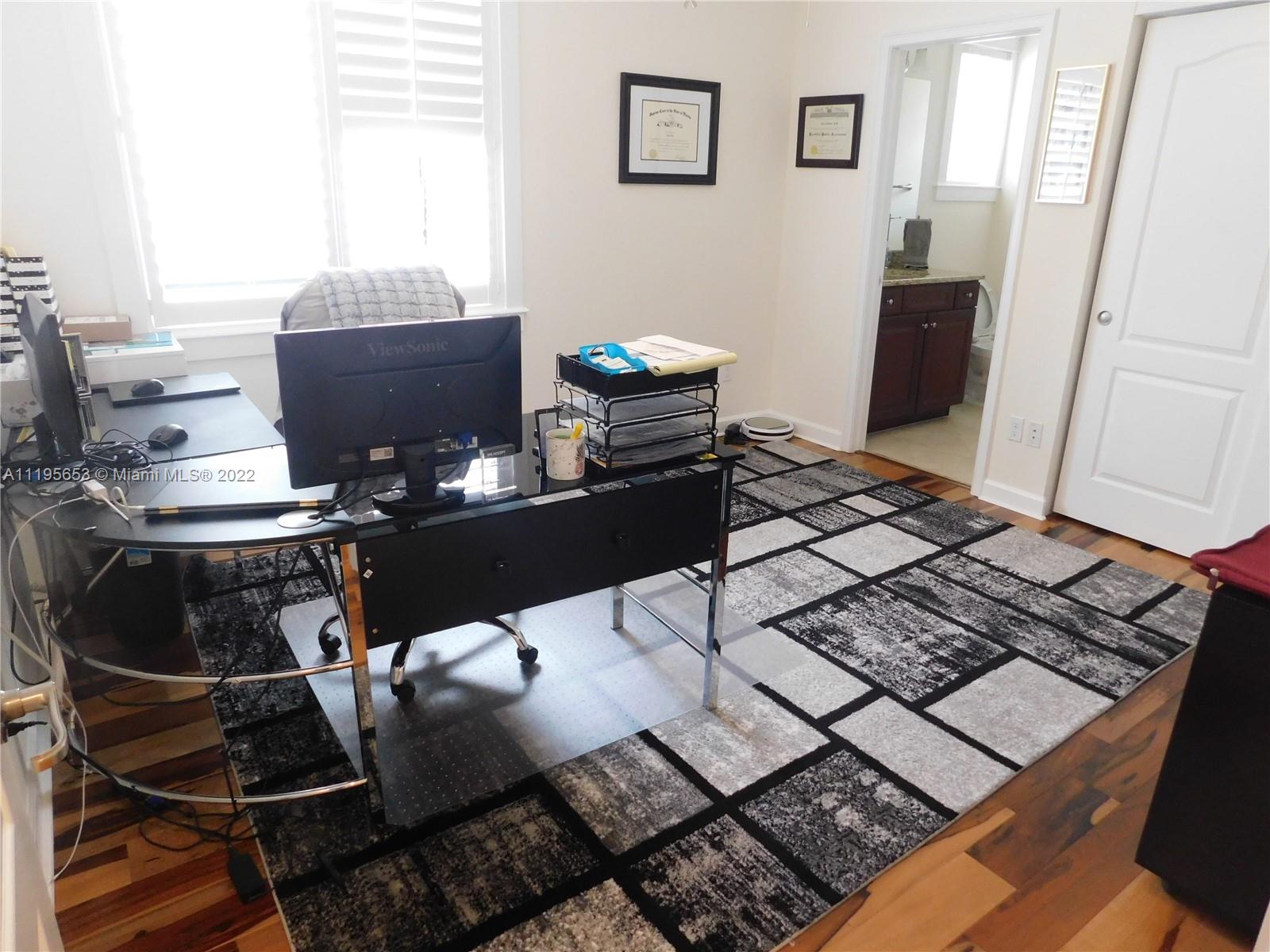 LIBRARY COMMONS - Residential Lease