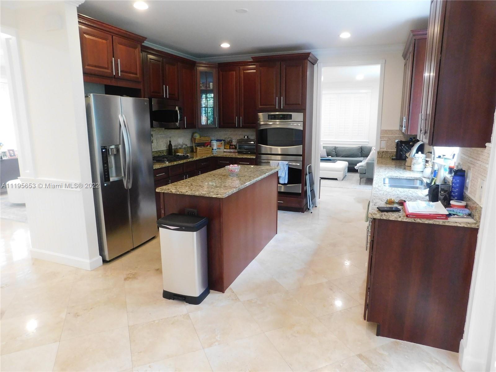 LIBRARY COMMONS - Residential Lease