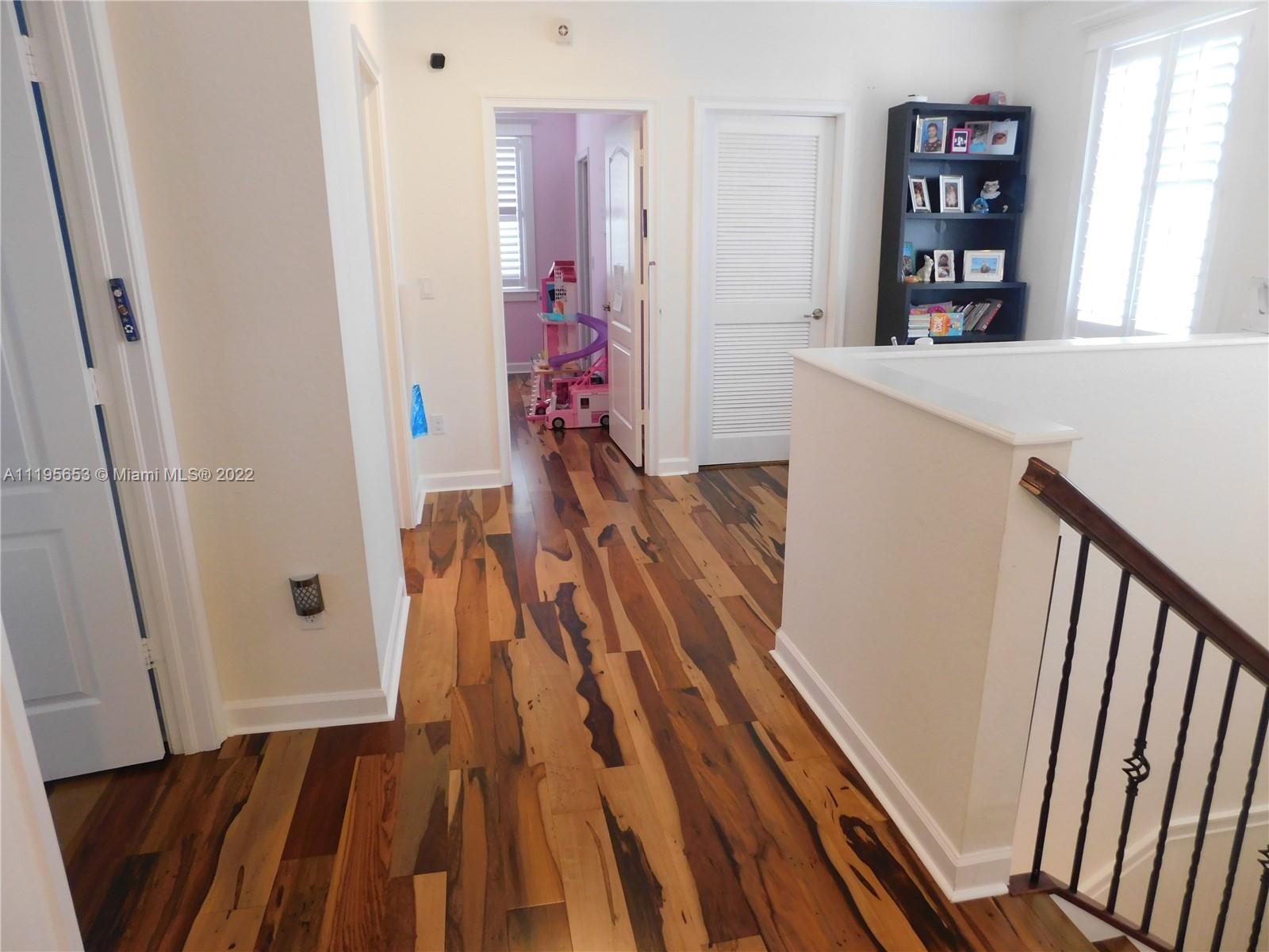 LIBRARY COMMONS - Residential Lease