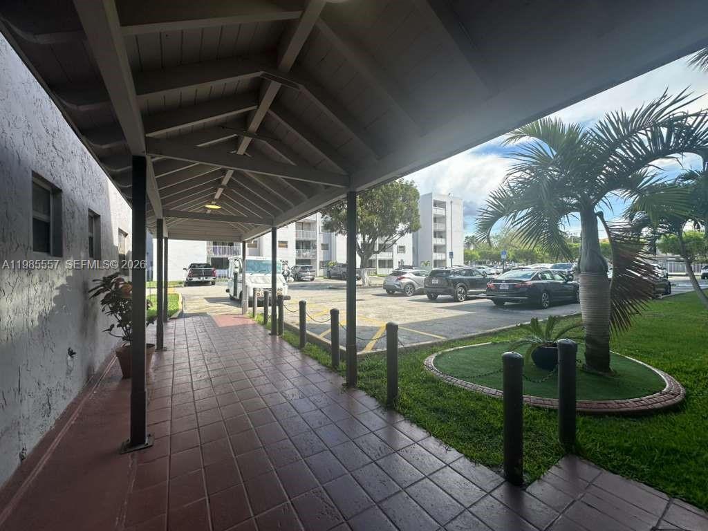 FONTAINEBLEAU GARDENS CON - Residential