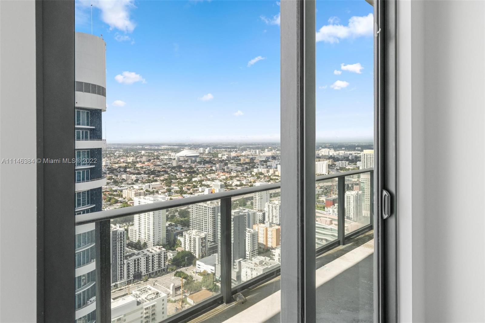 SLS Hotel and Residences - Residential