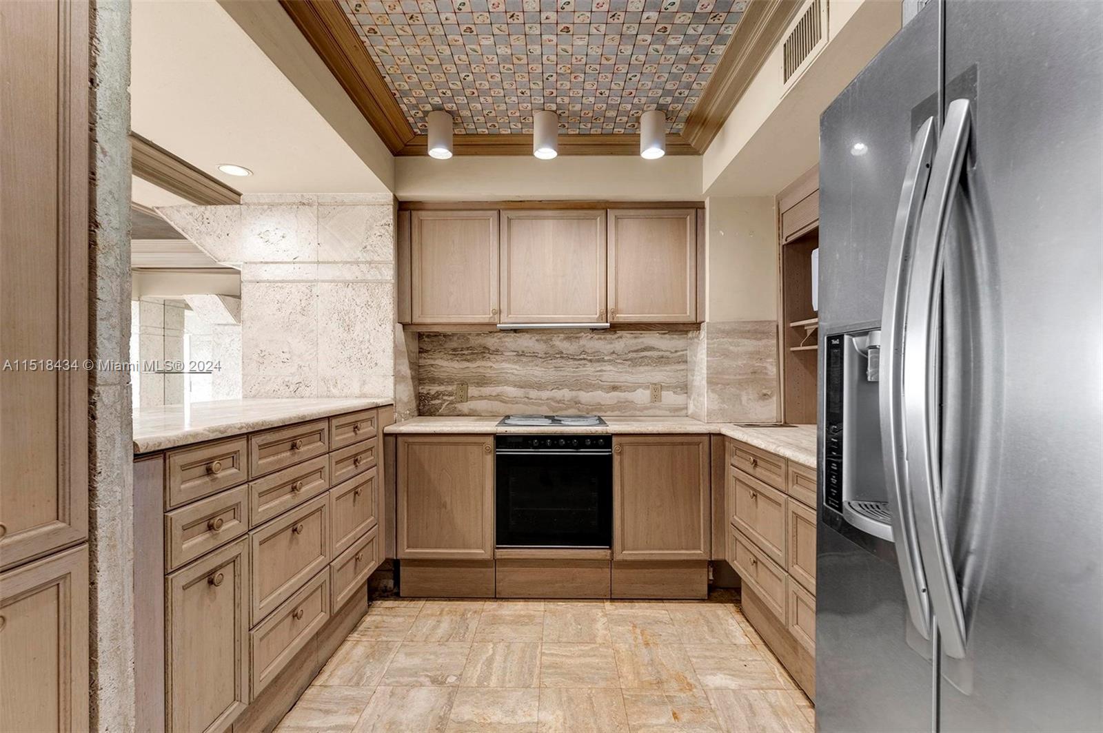 JOCKEY CLUB CONDO - Residential
