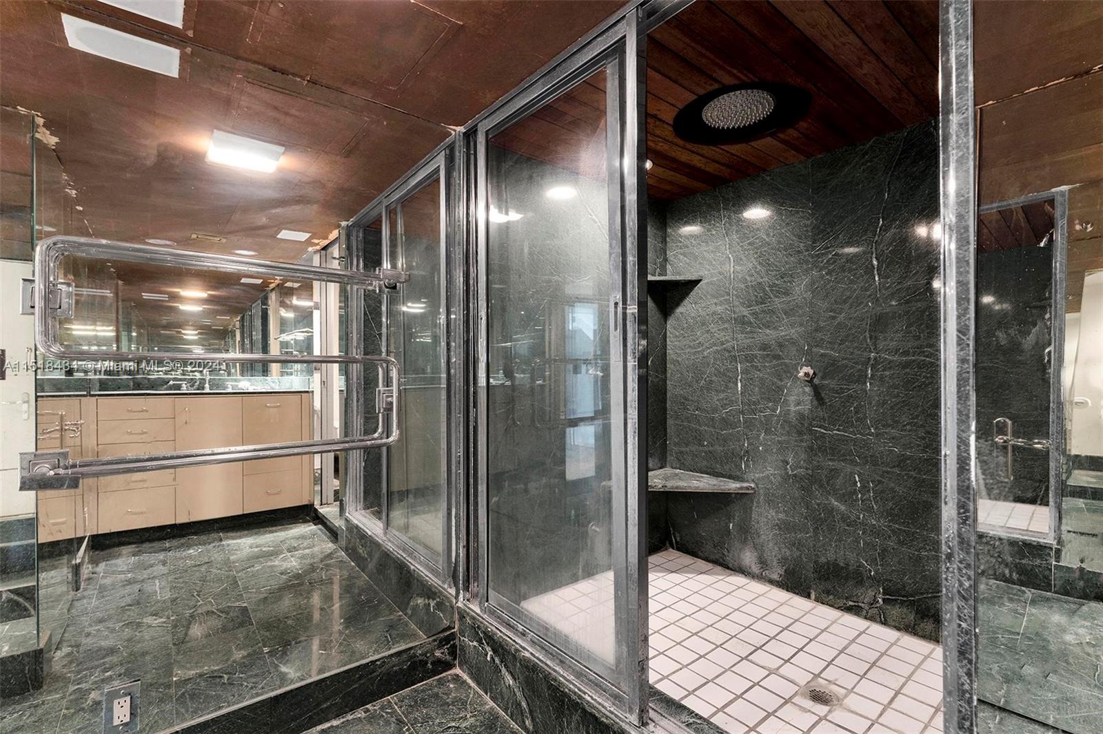 JOCKEY CLUB CONDO - Residential