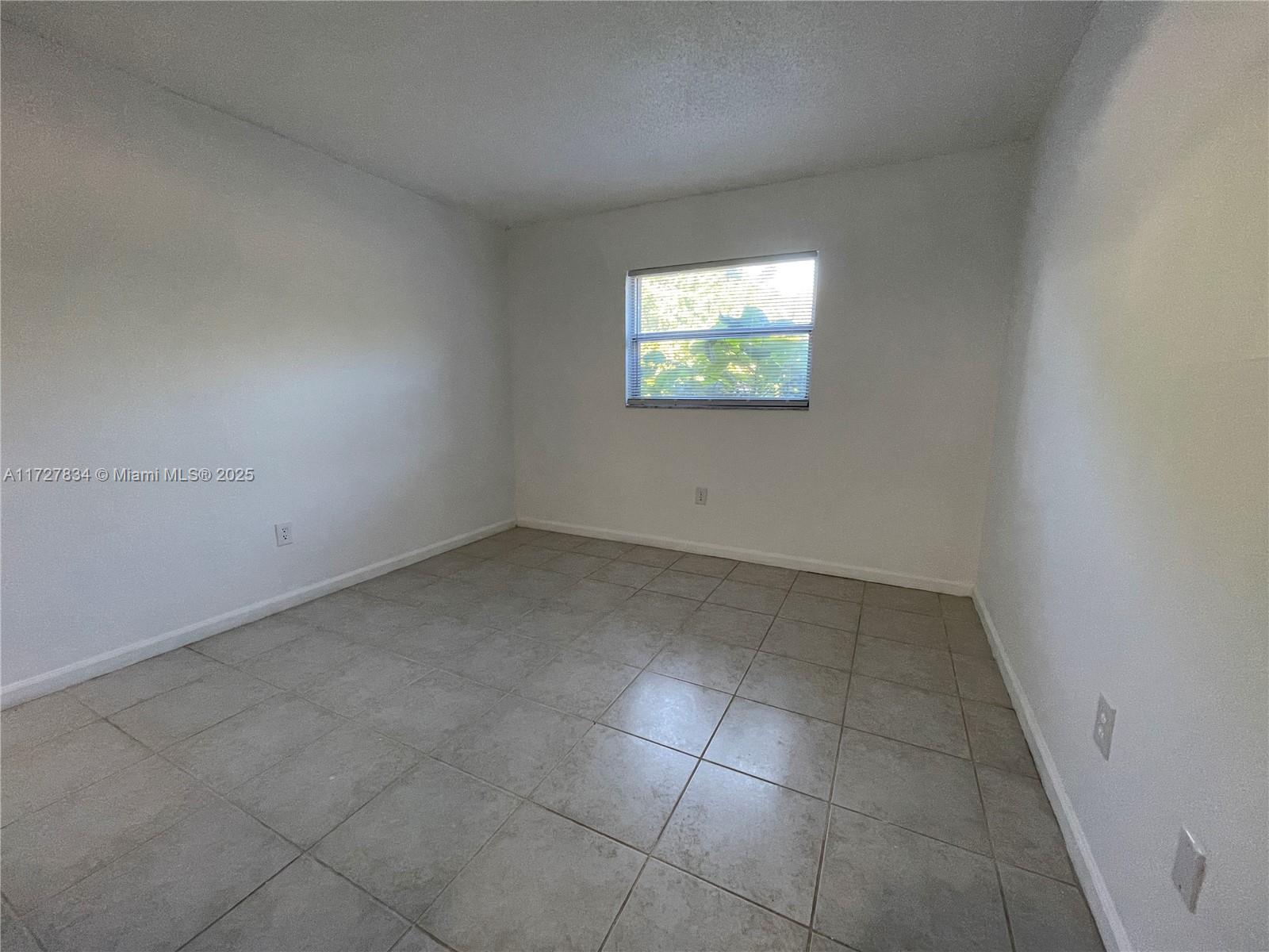 TEMPO CONDO PH I - Residential Lease