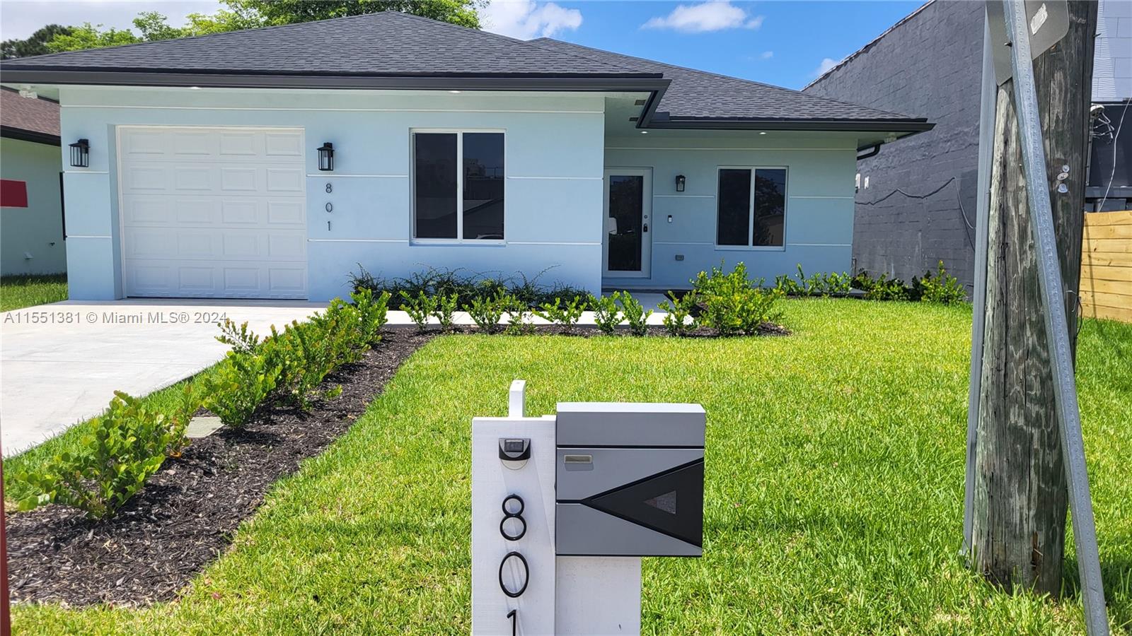LAFAYETTE HOMESITES - Residential