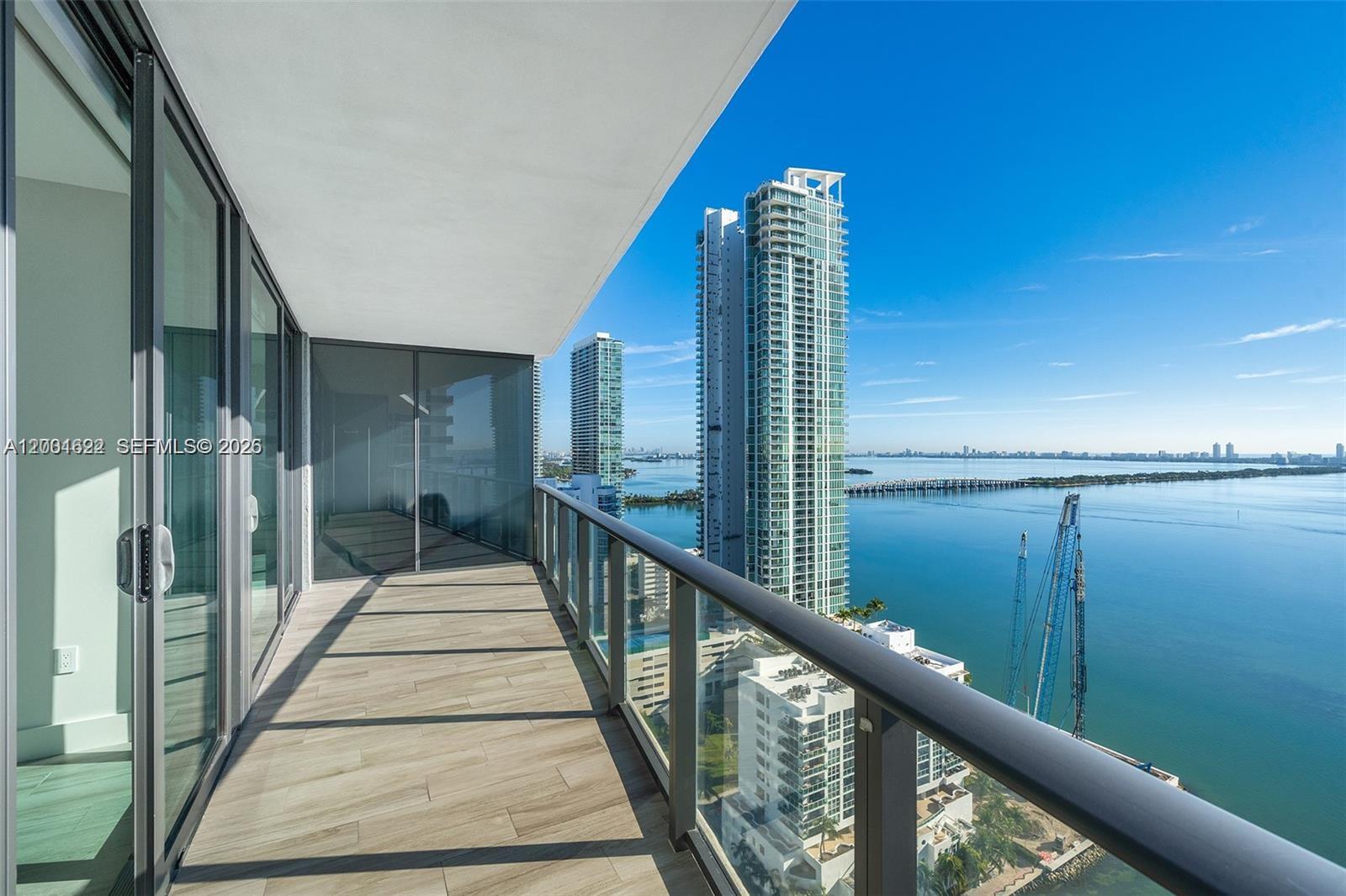 ICON BAY CONDO - Residential