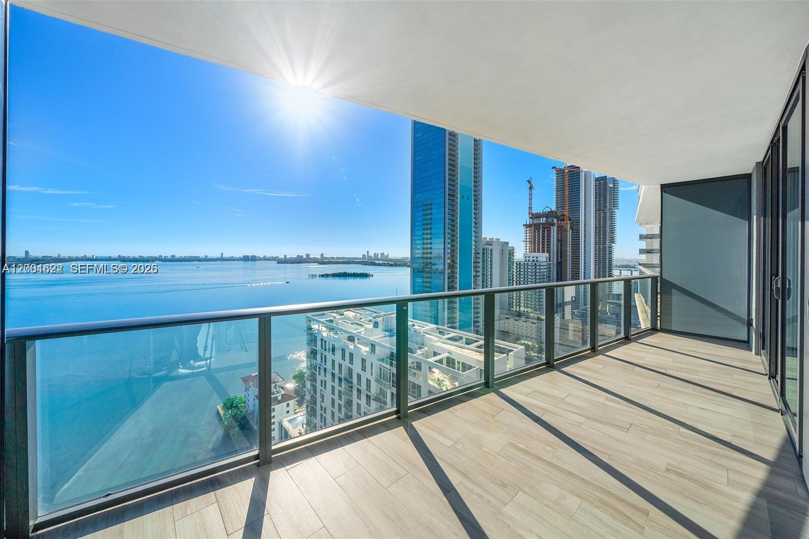 ICON BAY CONDO - Residential