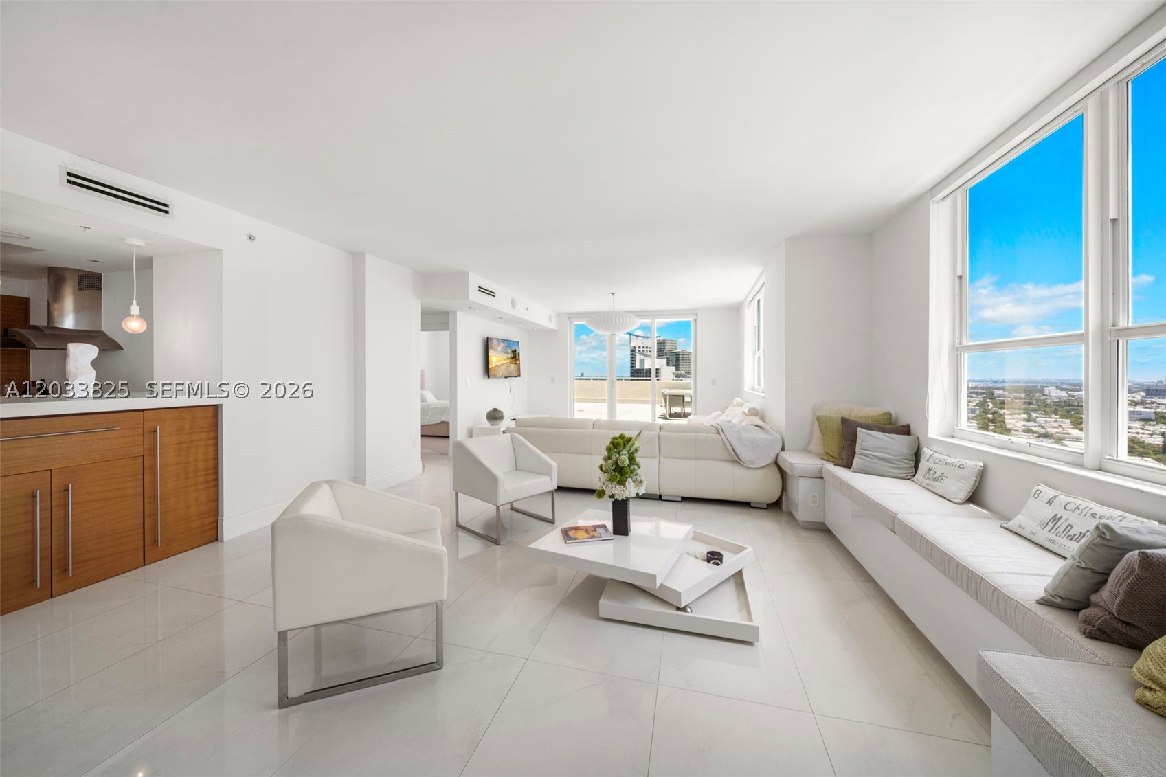 YACHT CLUB AT PORTOFINO C - Residential