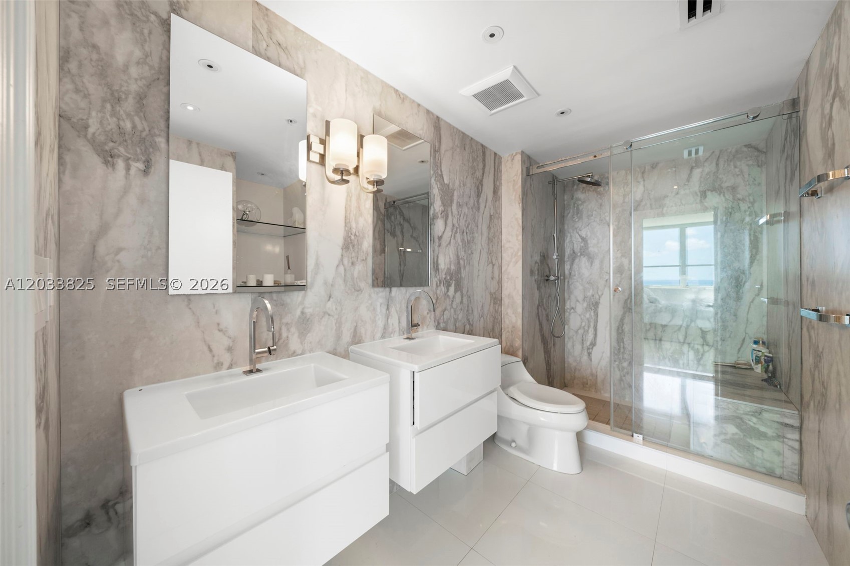 YACHT CLUB AT PORTOFINO C - Residential