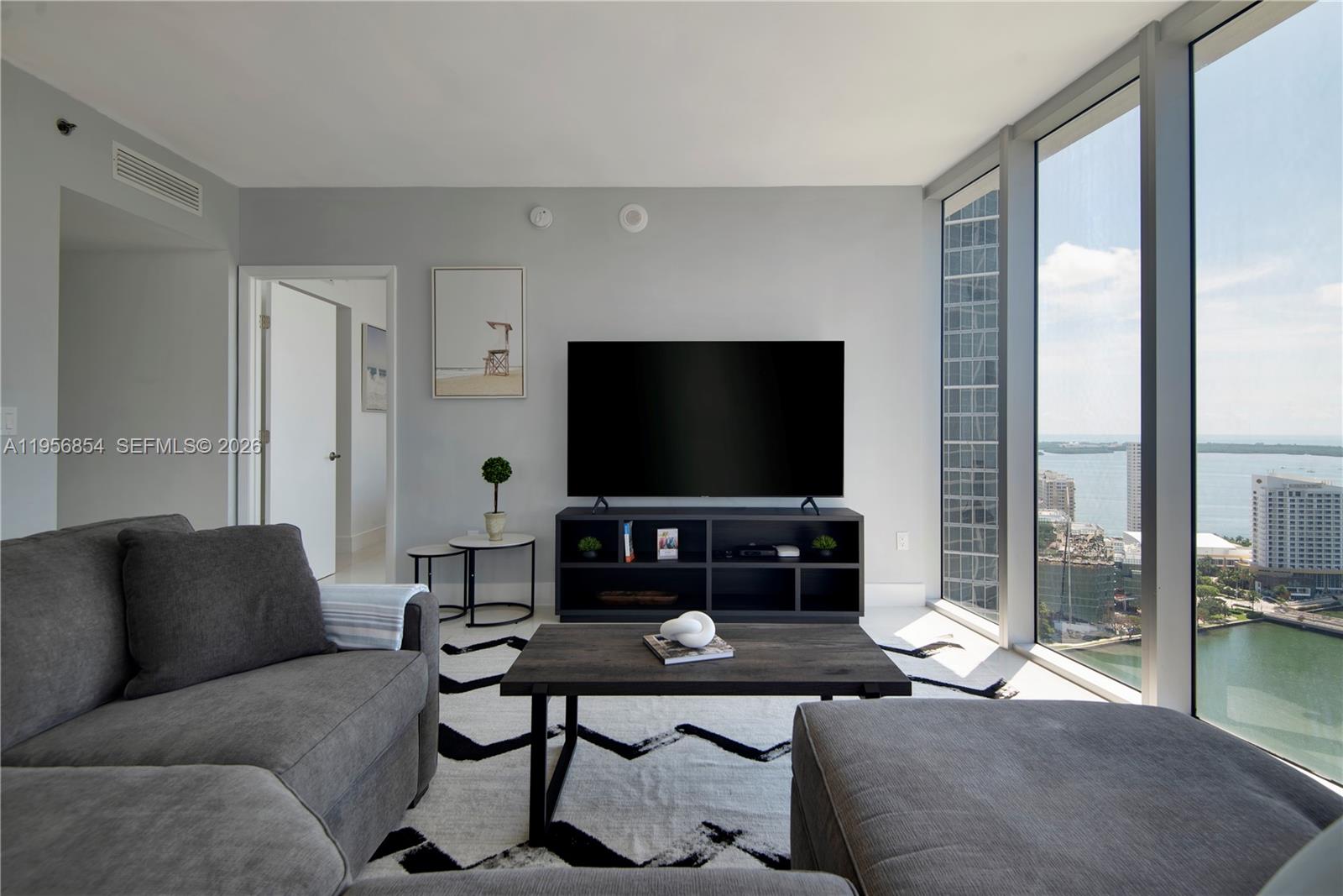 ICON BRICKELL CONDO NO 3 - Residential