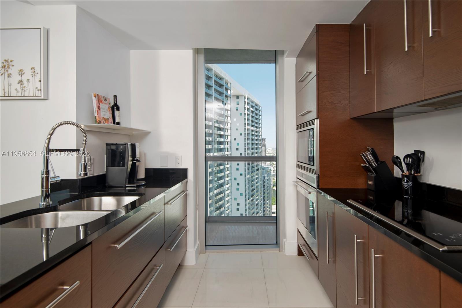 ICON BRICKELL CONDO NO 3 - Residential