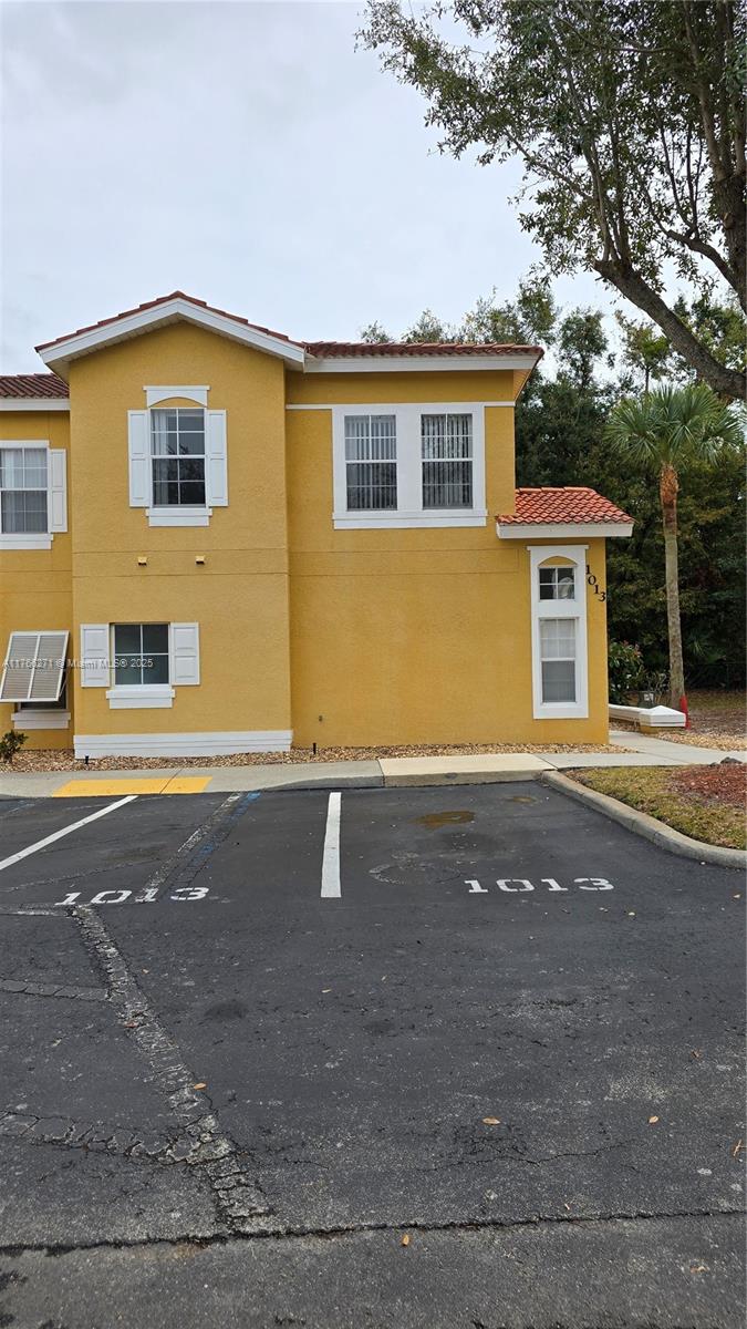 LAKE BERKLEY RESORT VILLAS - Residential