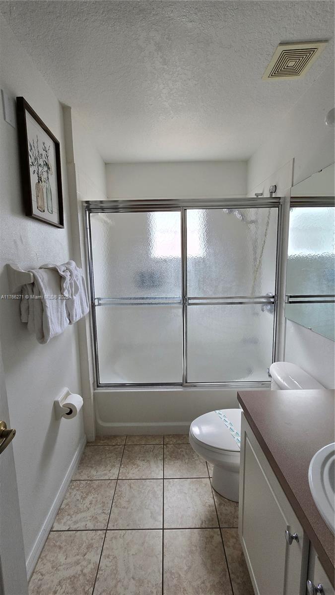 LAKE BERKLEY RESORT VILLAS - Residential