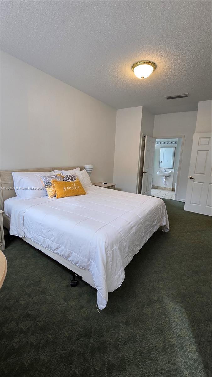 LAKE BERKLEY RESORT VILLAS - Residential