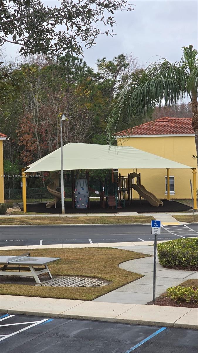 LAKE BERKLEY RESORT VILLAS - Residential