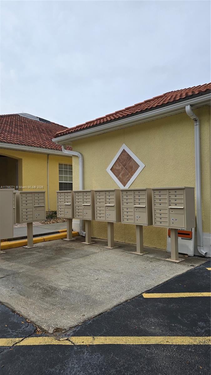 LAKE BERKLEY RESORT VILLAS - Residential