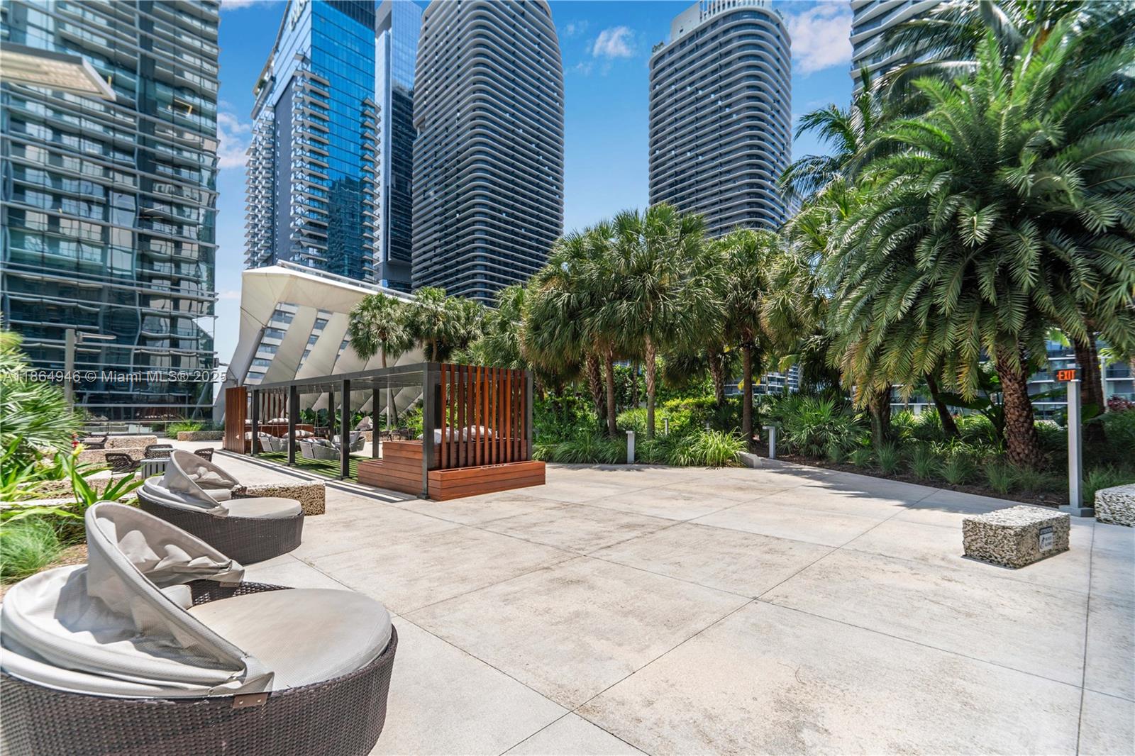 RISE CONDO - Residential