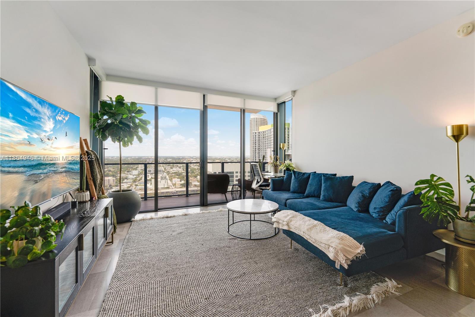 RISE CONDO - Residential