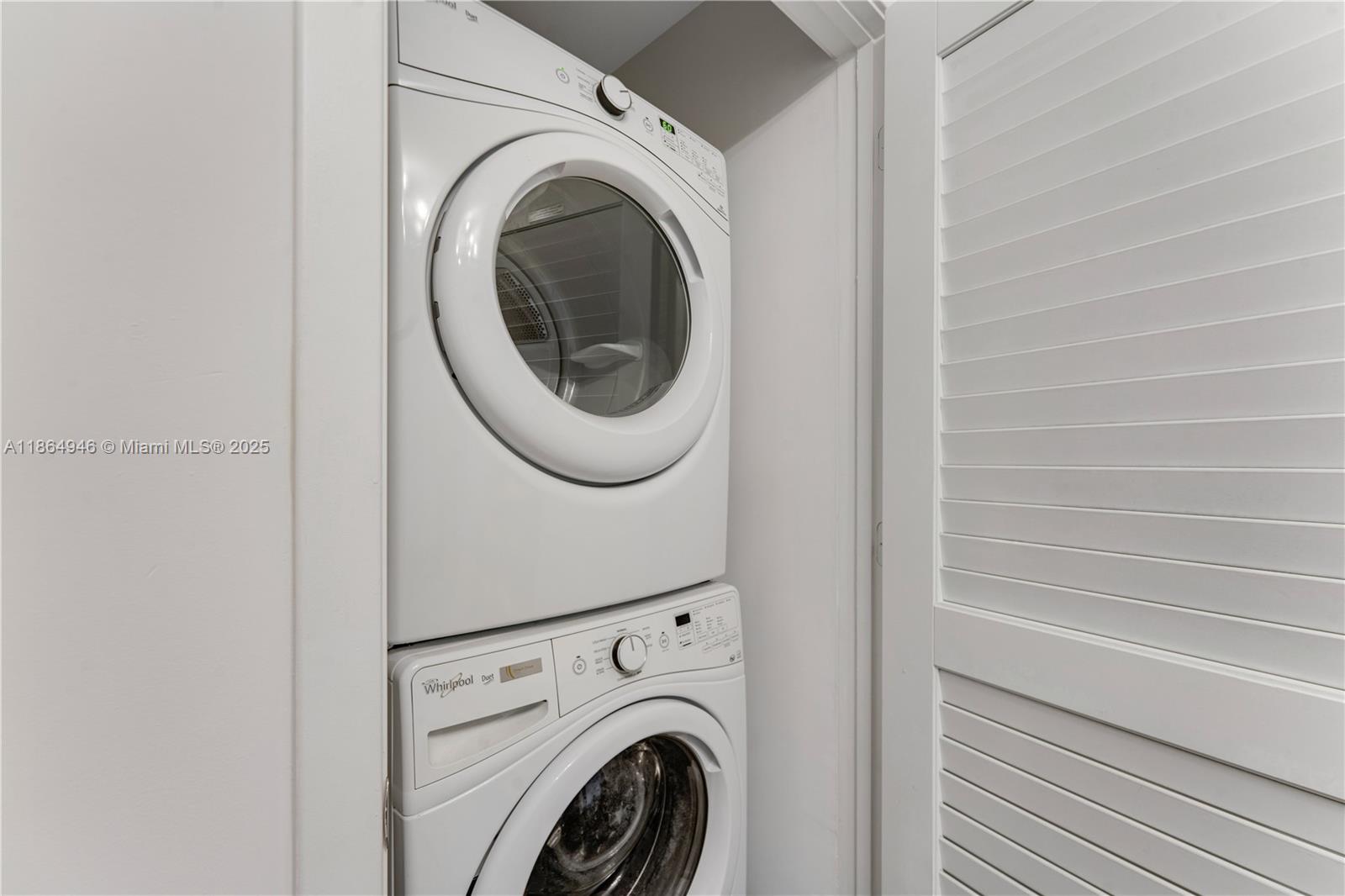 RISE CONDO - Residential