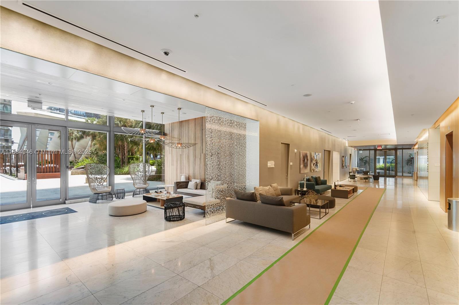 RISE CONDO - Residential