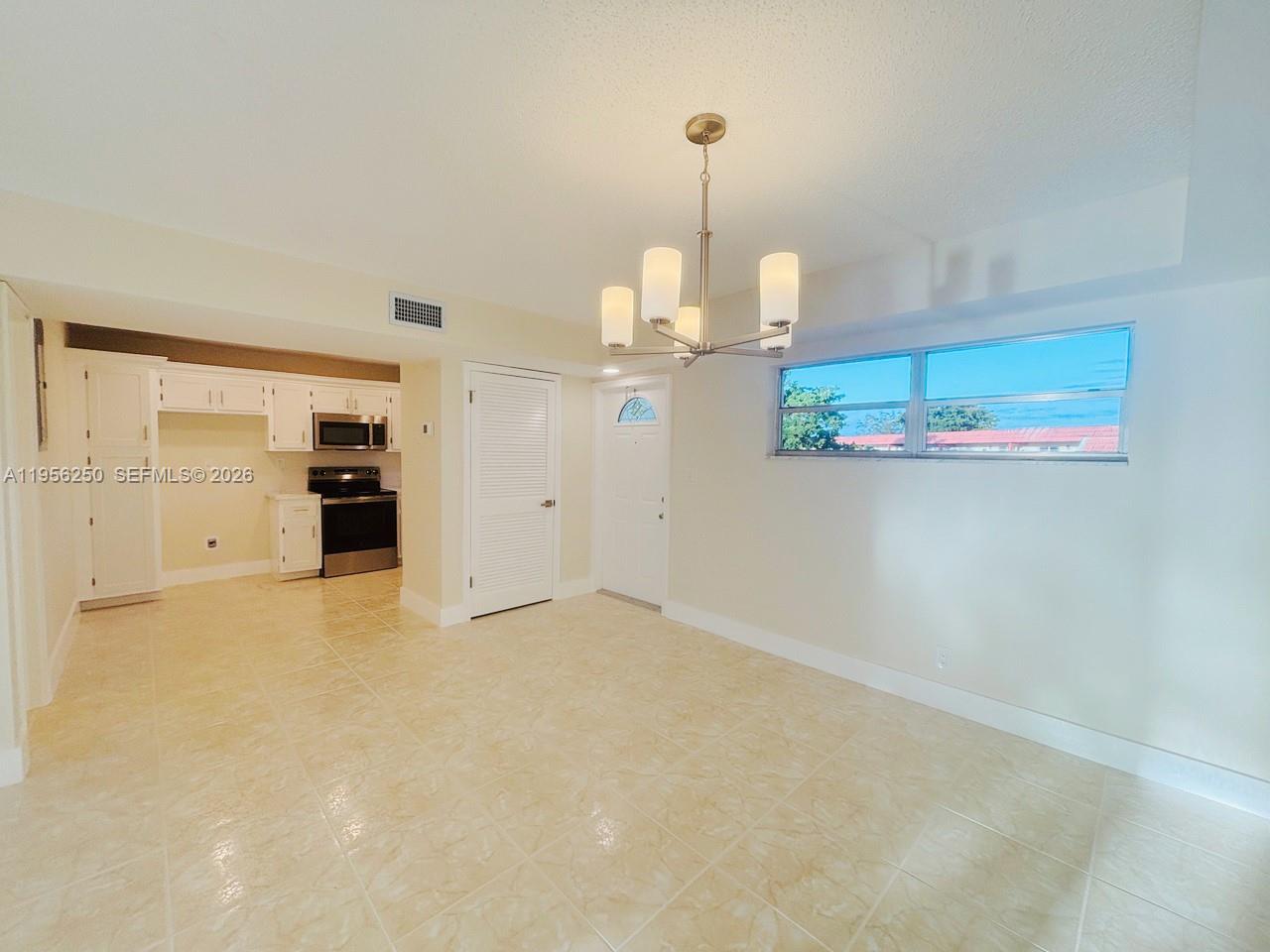 HOLLYBROOK GOLF - Residential