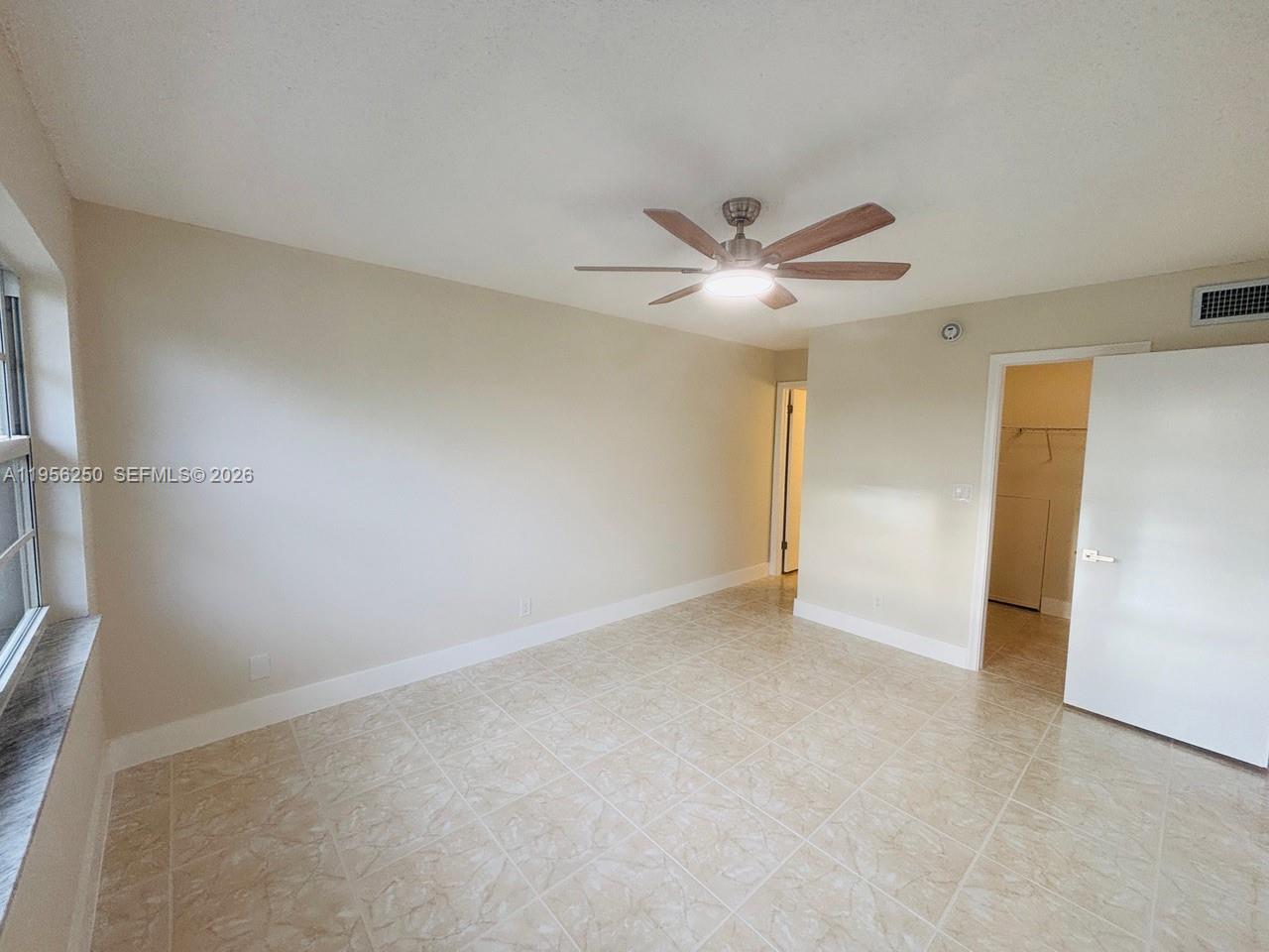 HOLLYBROOK GOLF - Residential