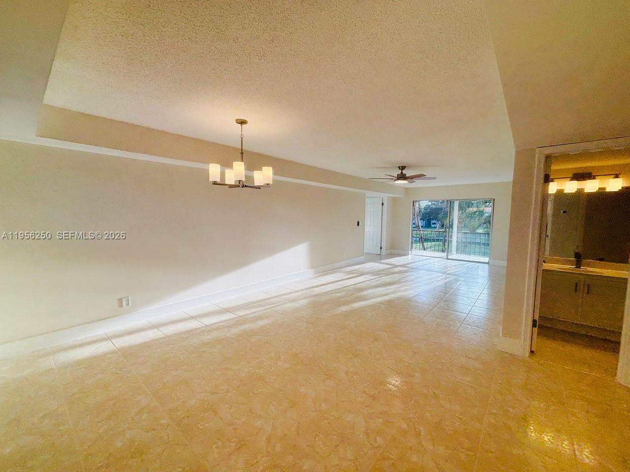 HOLLYBROOK GOLF - Residential
