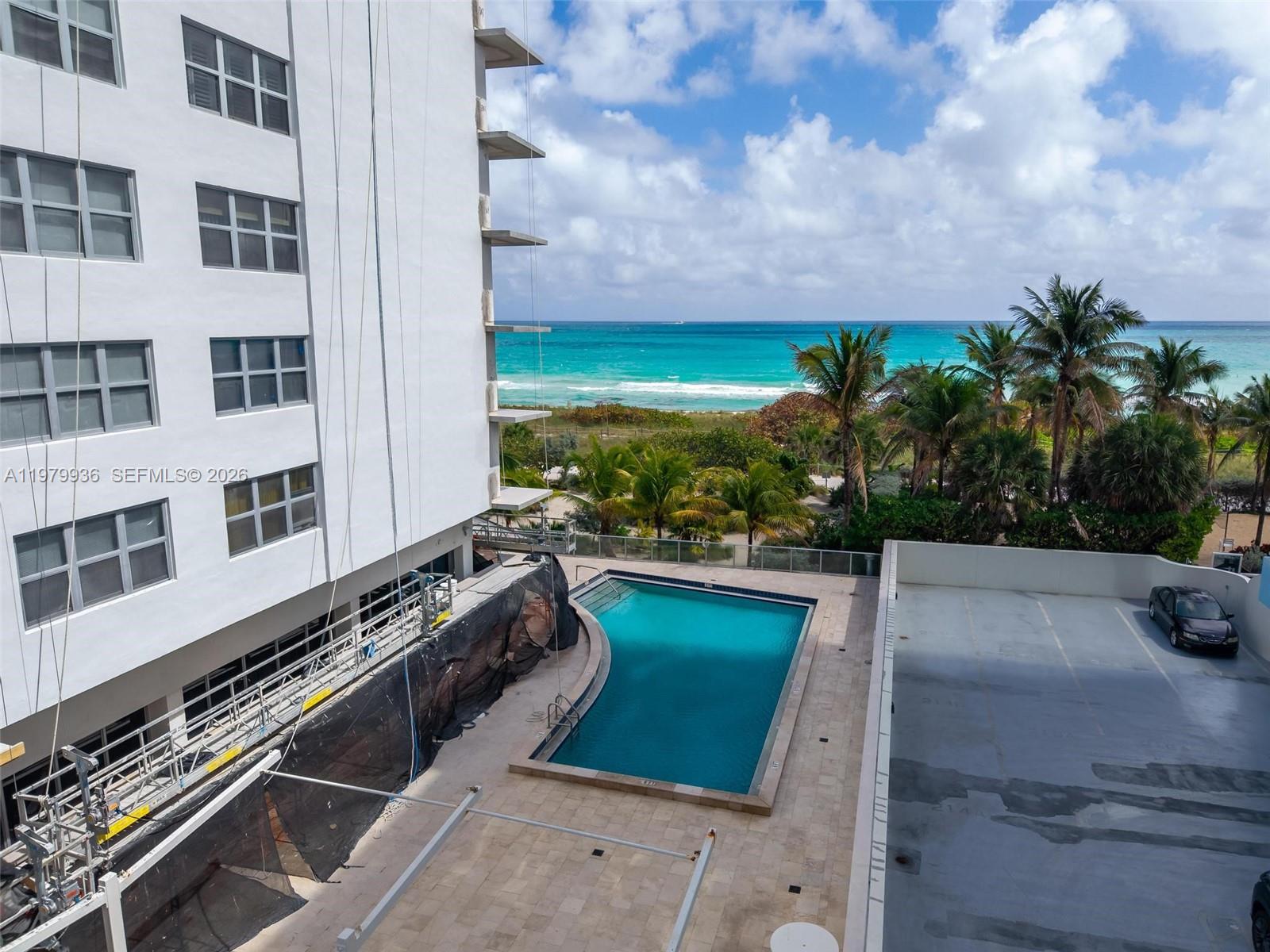 FOUR WINDS CONDO - Residential
