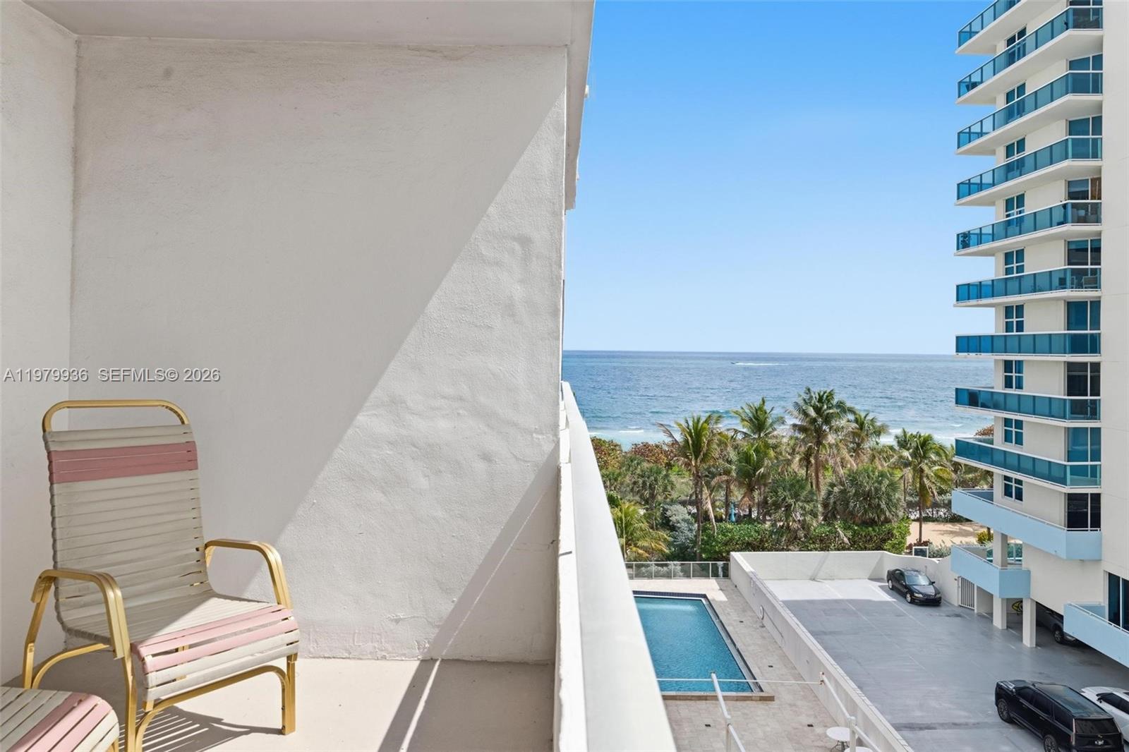 FOUR WINDS CONDO - Residential