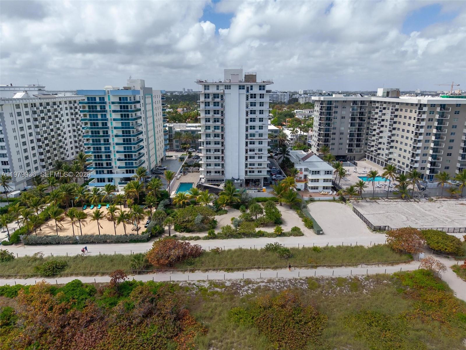 FOUR WINDS CONDO - Residential