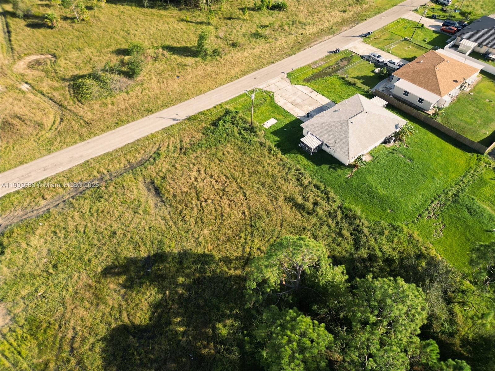LEHIGH ACRES - Land