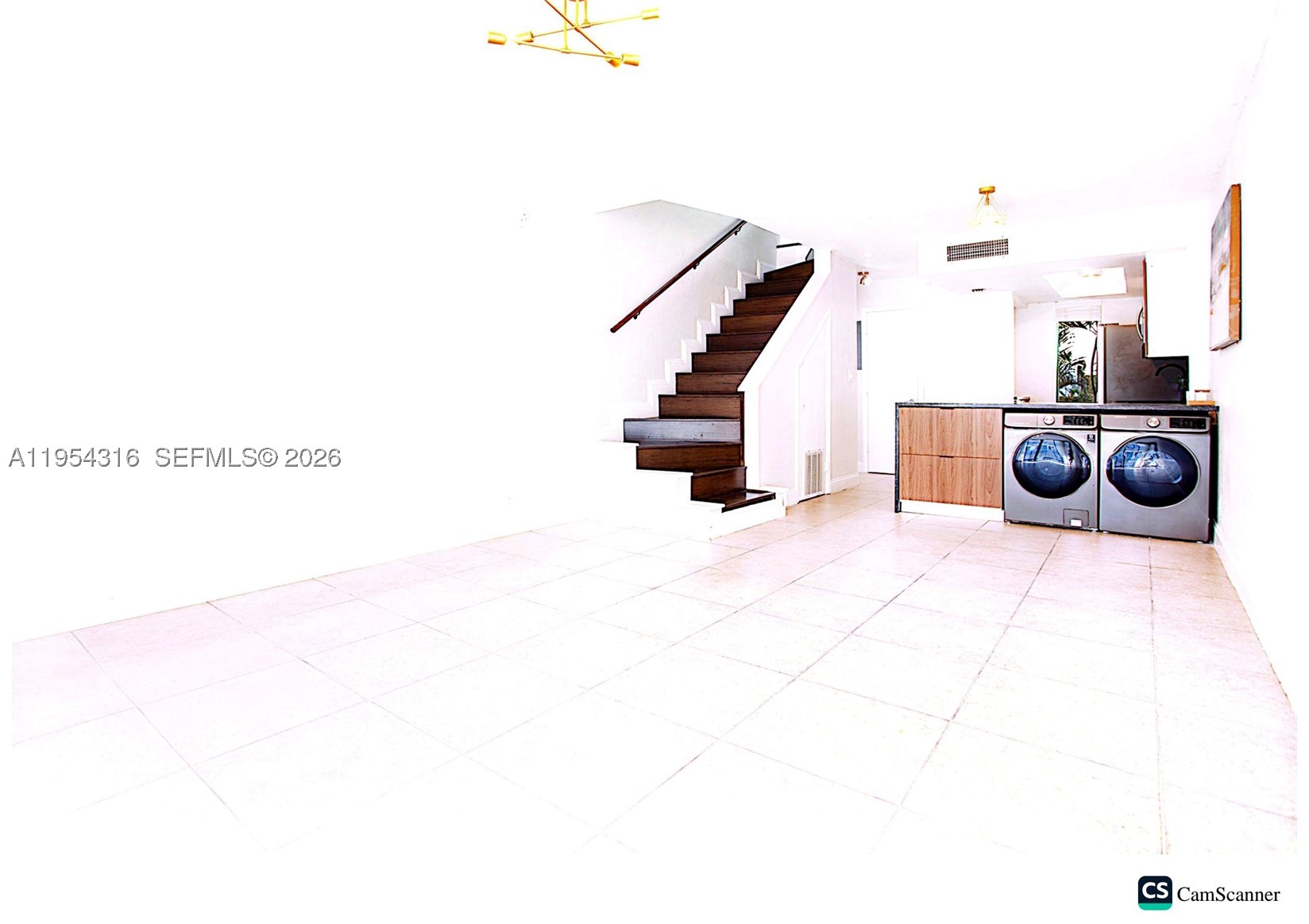 QUARTERDECK CONDO - Residential